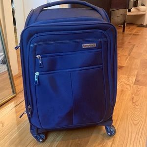 Samsonite 22” navy soft shell spinner carry on suitcase